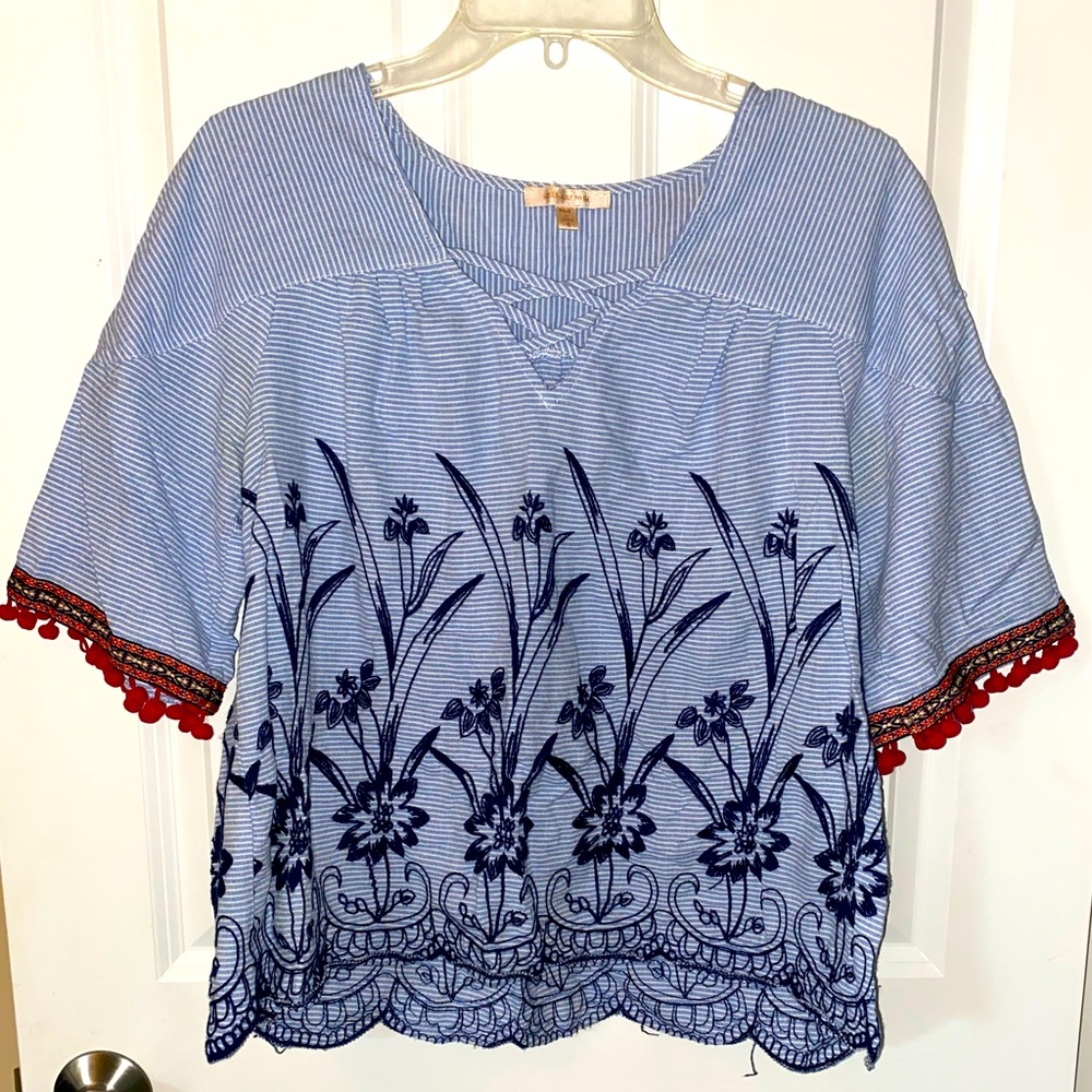 Skies Are Blue Anthropologie Navy Embroidered Tunic Blouse Size S